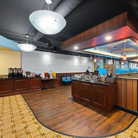 La Quinta Inn And Suites By Wyndham At Watiki Waterpark Rapid City Eksteriør bilde
