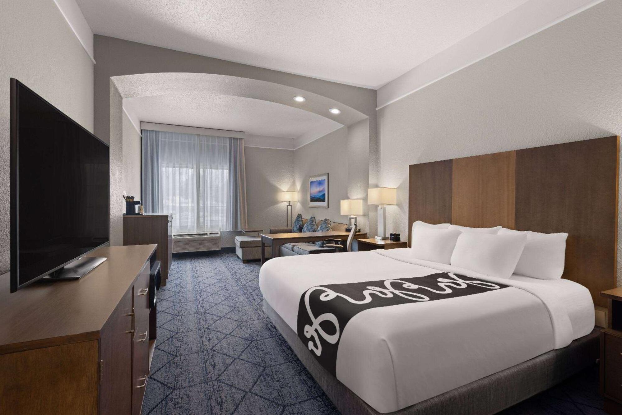 La Quinta Inn And Suites By Wyndham At Watiki Waterpark Rapid City Eksteriør bilde