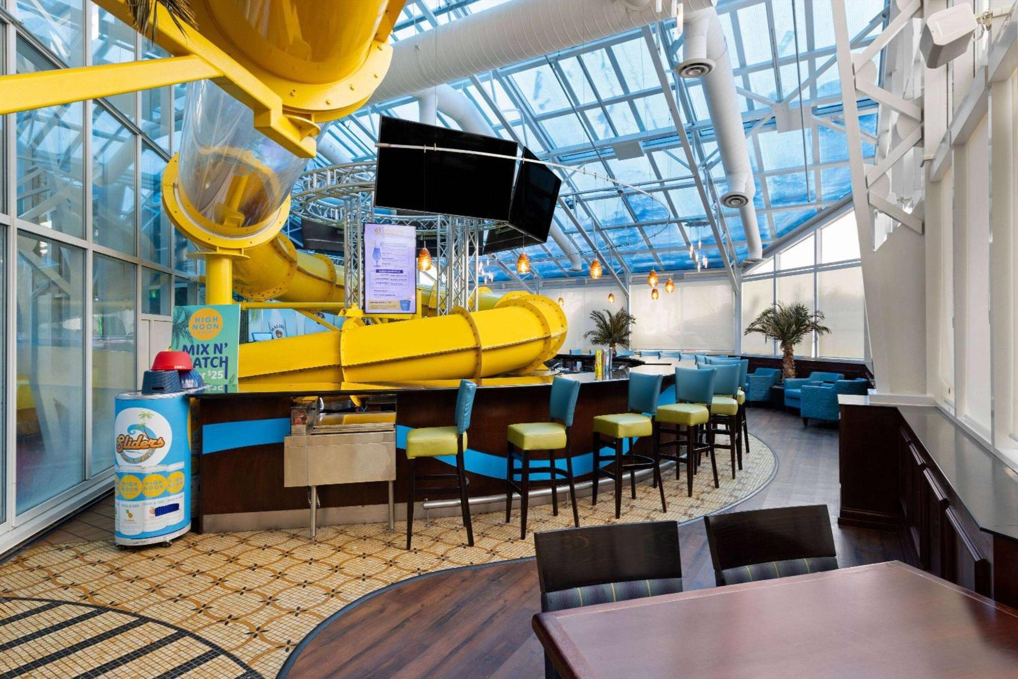 La Quinta Inn And Suites By Wyndham At Watiki Waterpark Rapid City Eksteriør bilde