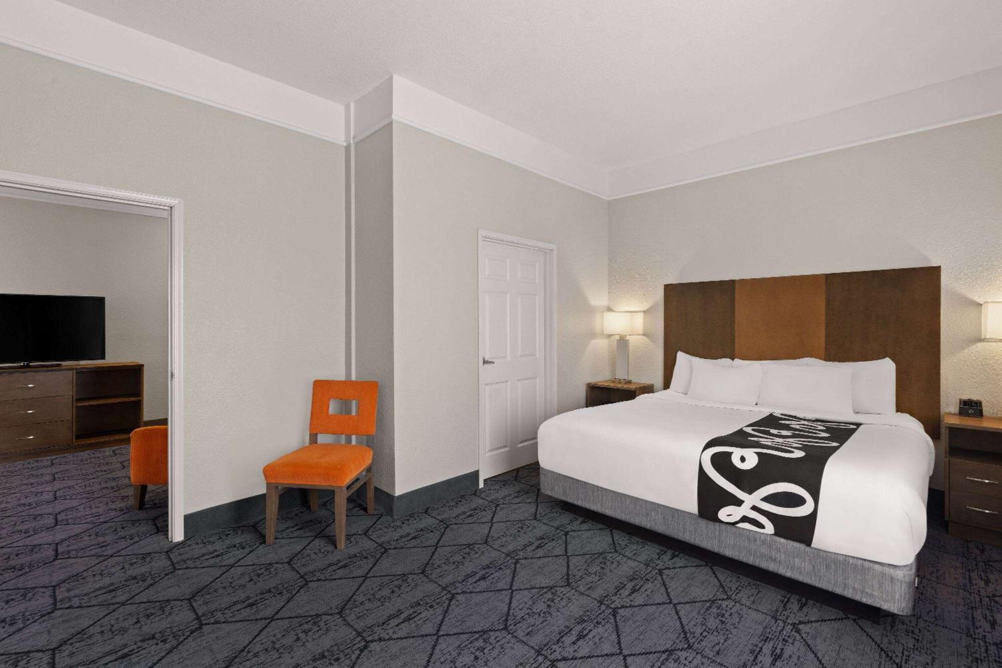 La Quinta Inn And Suites By Wyndham At Watiki Waterpark Rapid City Eksteriør bilde
