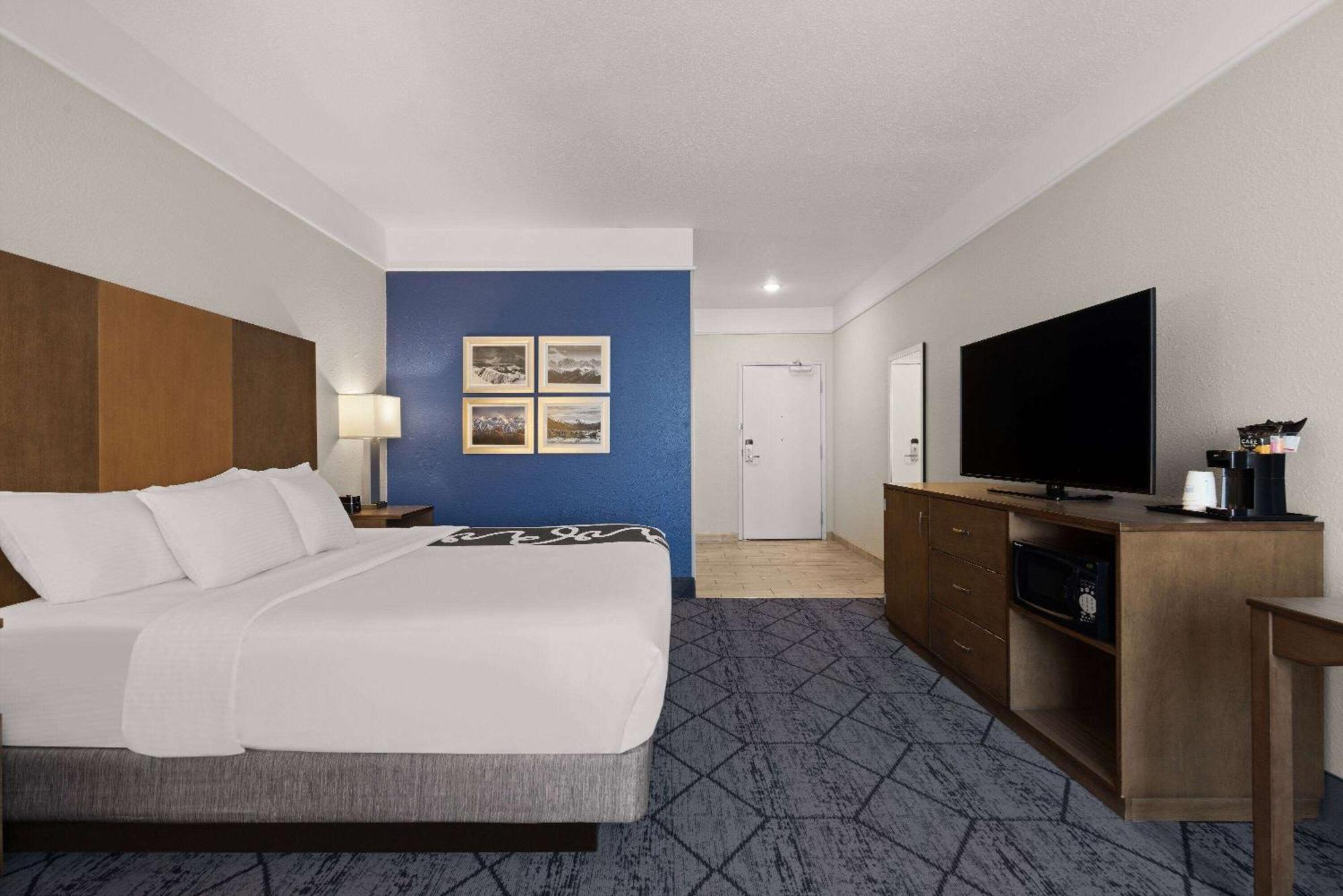 La Quinta Inn And Suites By Wyndham At Watiki Waterpark Rapid City Eksteriør bilde