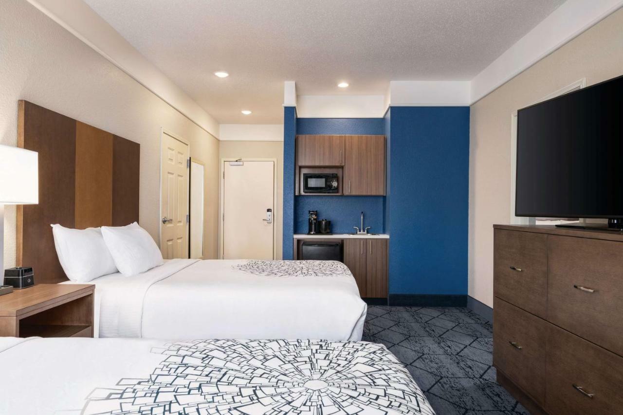 La Quinta Inn And Suites By Wyndham At Watiki Waterpark Rapid City Eksteriør bilde