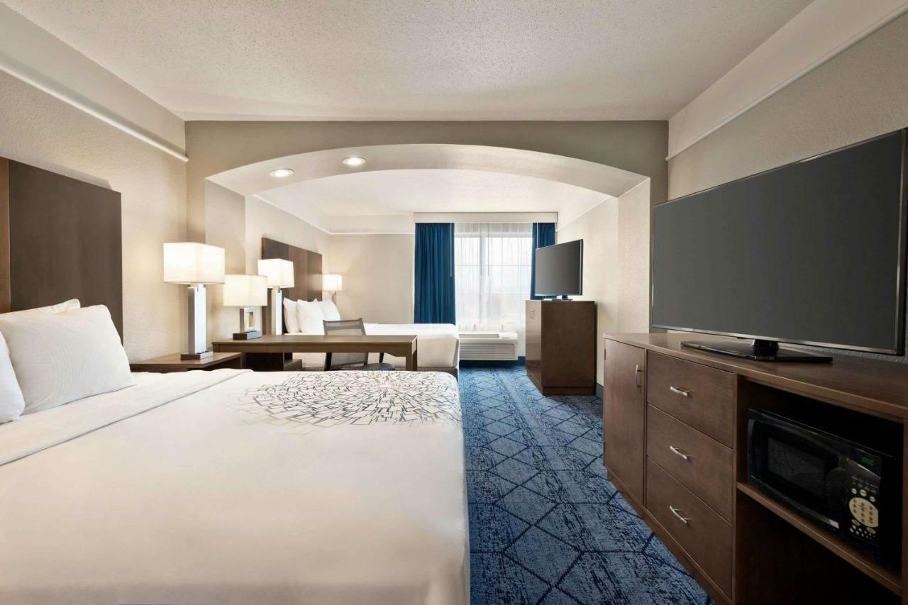 La Quinta Inn And Suites By Wyndham At Watiki Waterpark Rapid City Eksteriør bilde